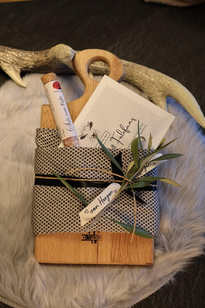 Kleines Servierbrett mit Gutschein & Gravur